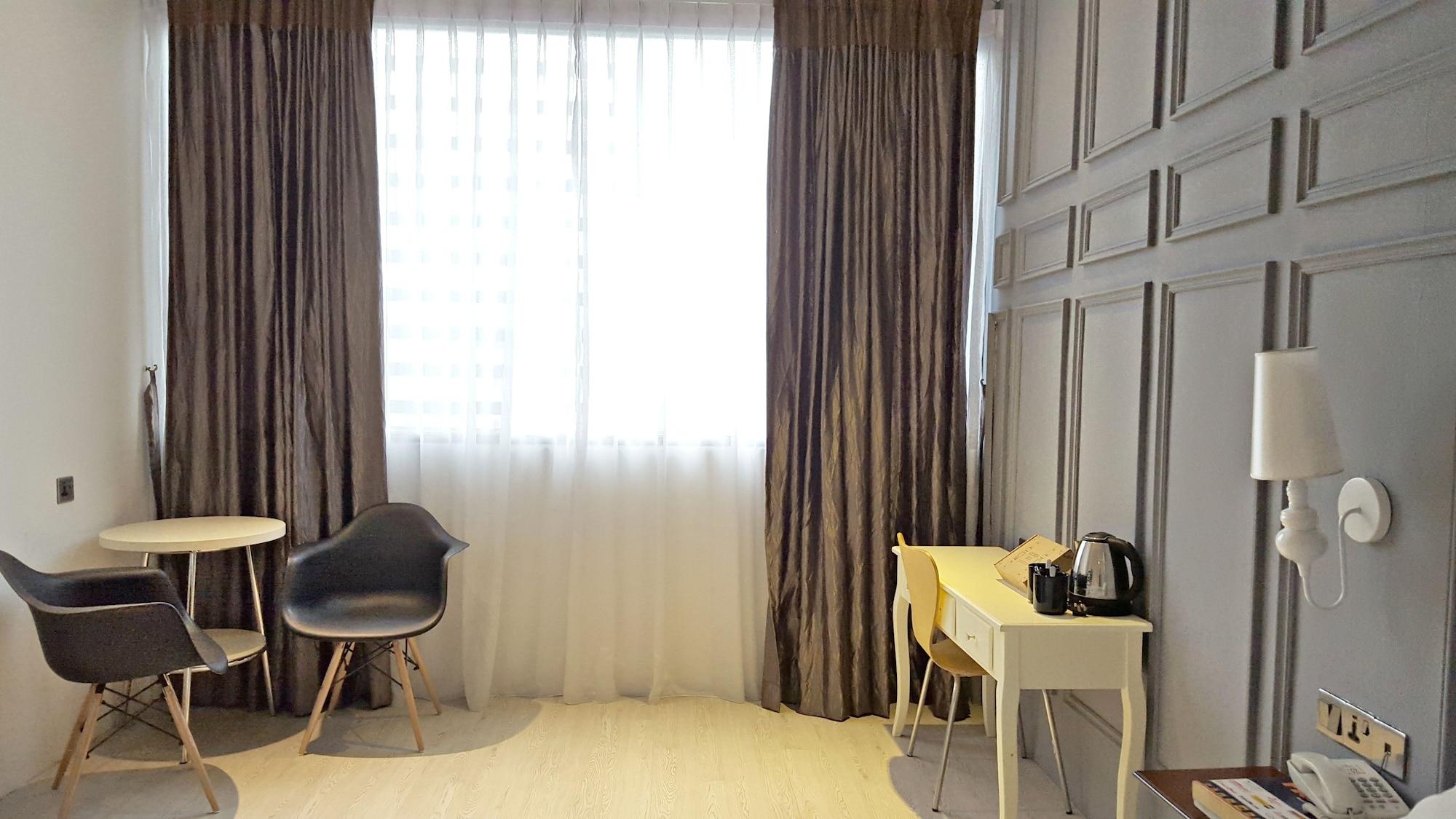 Creator Hotel Kulai Esterno foto