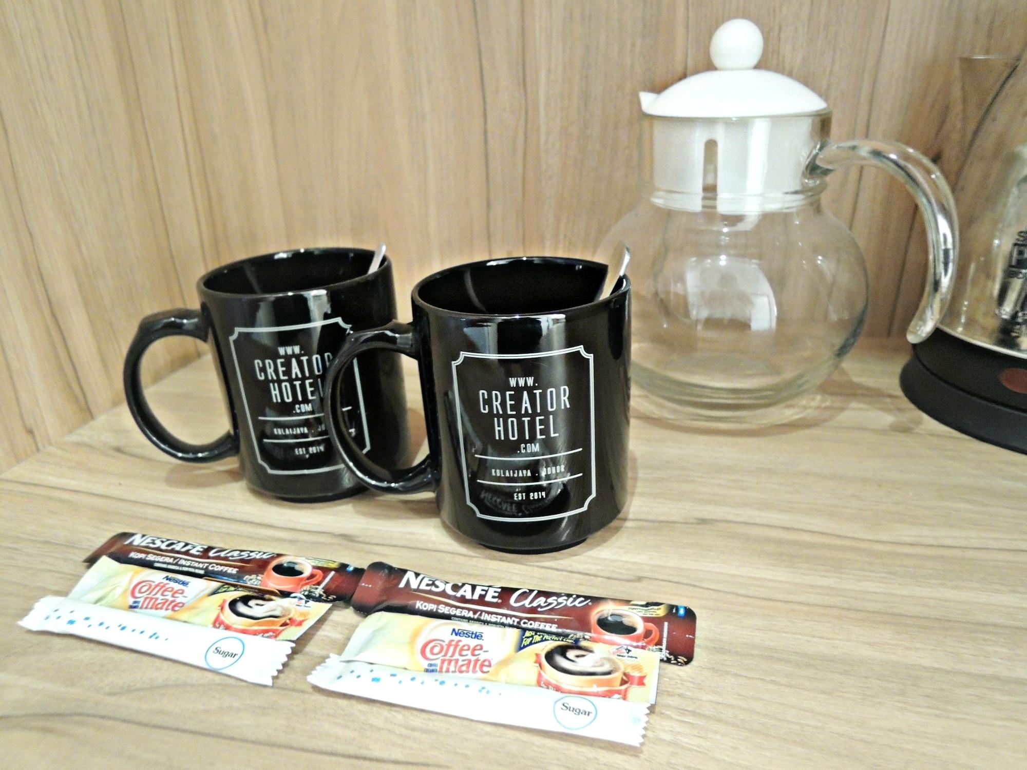 Creator Hotel Kulai Esterno foto